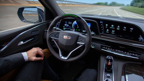 Ránking de marcas con los autos más avanzados en conducción semi-autónoma