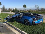 El aparatoso accidente de un BMW i8 en California