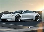 Porsche invierte fuerte en la electrificación de su gama