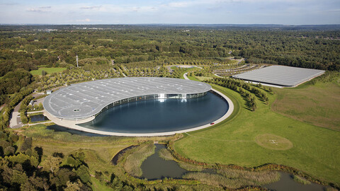 McLaren pone en venta su base de Woking