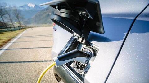 Más del 30% de los autos nuevos vendidos en 2030 serán eléctricos