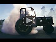 Video: Derrapando con un tractor turbo
