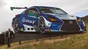 Artista crea una enorme escultura del Lexus RC F GT3