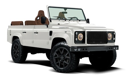 Un Land Rover Defender convertible con chasis de Jeep y motor de Corvette