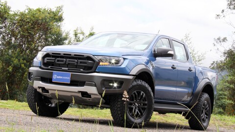 Prueba de manejo Ford Ranger Raptor, apasionada por la aventura
