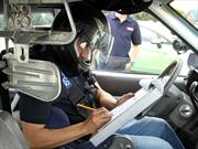 Realizan pruebas a autos chocolate