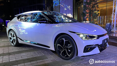 El nuevo EV6 eléctrico se roba la película en el relanzamiento de la casa matriz de Kia