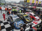 STC2000: Chevrolet, Toyota y Renault en un podio pasado por agua