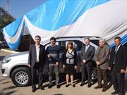 Toyota Argentina dona 8 vehículos y equipamiento a escuelas técnicas