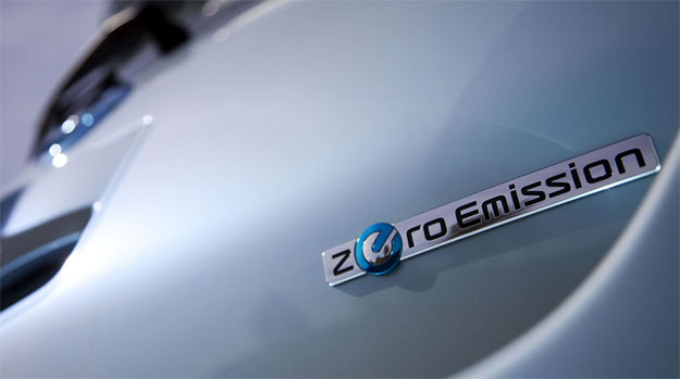 Nissan lanza su cargador rápido de baterías