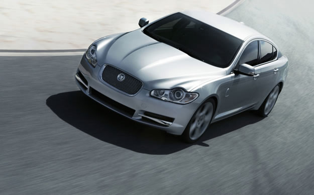 Jaguar XF y XK llamados a revisión
