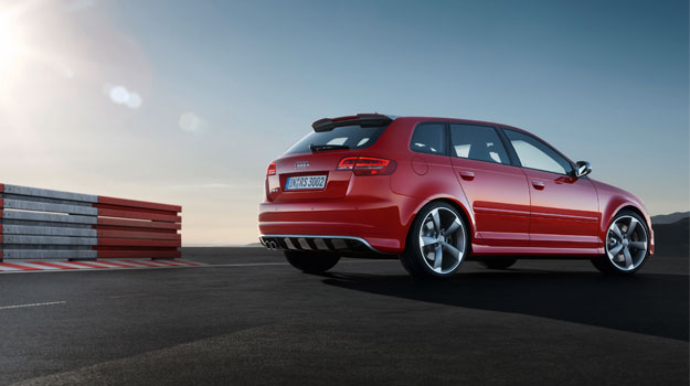 Audi RS3 Sportback sale a la luz