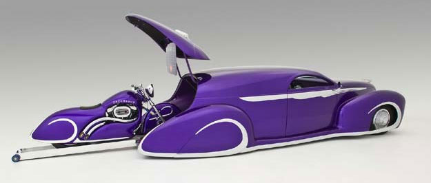 DECO LINER un Lincoln del 39 con una moto interior