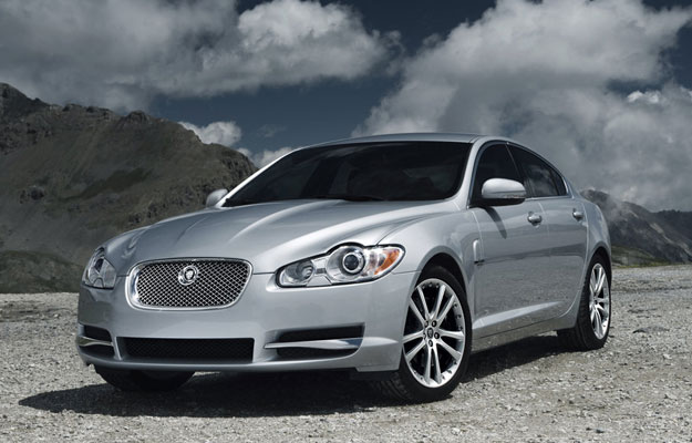 Jaguar XK y XF 2010 a revisión