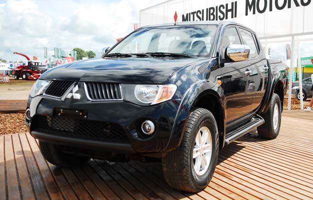 Mitsubishi l200 3