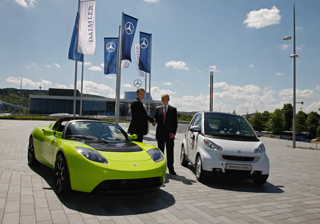 Daimler compra Tesla por su conocimiento en baterías