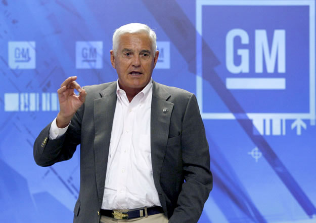 Bob Lutz habla sobre la renuncia de Fritz Henderson