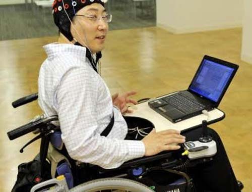 Silla de ruedas controlada por ondas cerebrales