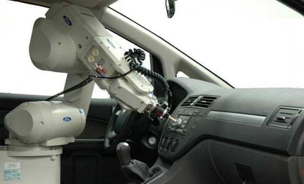 Ford y su robot con tacto humano