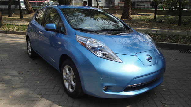 Nissan presenta el Leaf en México