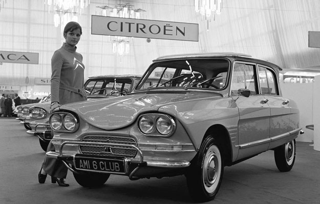 Citroën Ami 6, 50 años de un diseño muy especial.