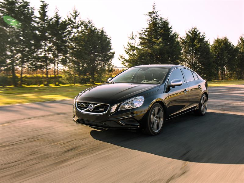 Volvo S60 R-Design, elegante sport en la pista