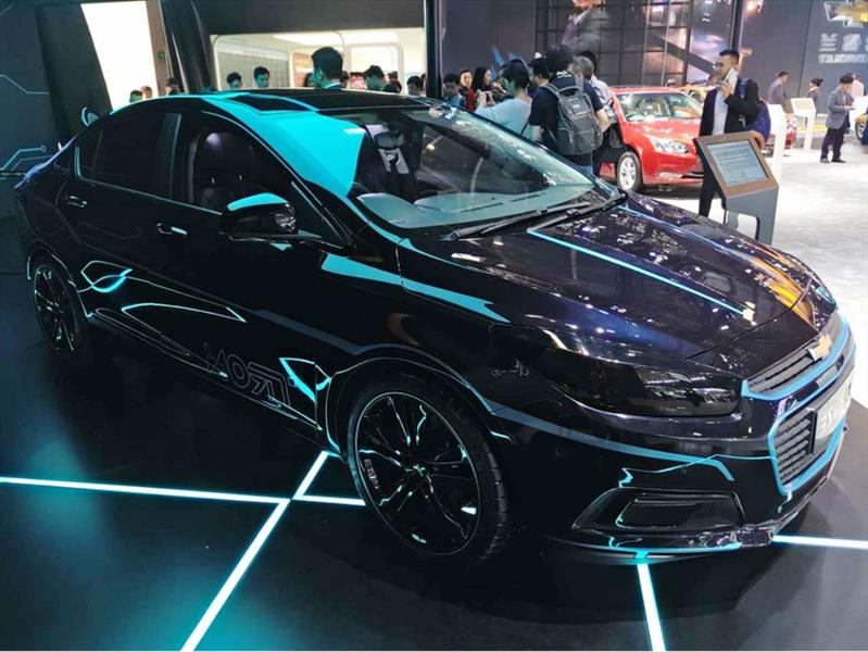 Un nuevo Chevrolet Cruze inspirado en Tron Legacy