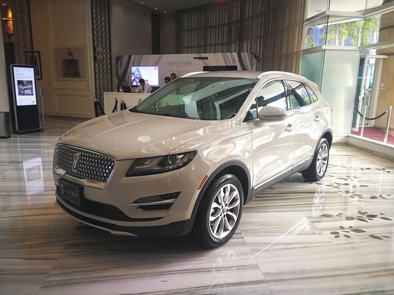 Lincoln MKC 2019 debuta