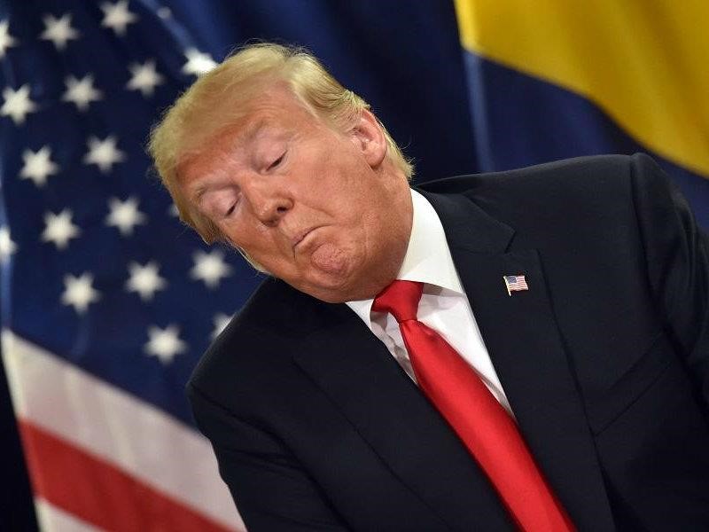 Trump vuelve y ataca a la industria automotriz