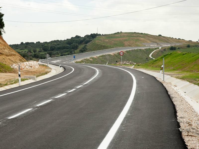 Aprende a orillar tu carro de forma segura