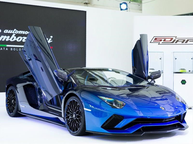 Lamborghini Aventador S Roadster 50 th Anniversary Japan debuta