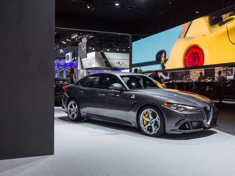 Alfa Romeo Giulia 2017 llega a Estados Unidos