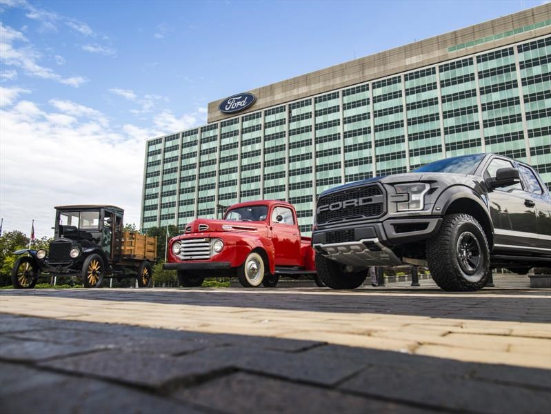 Hace 100 Años Ford Vendió Su Primera Pickup - Autocosmos.com