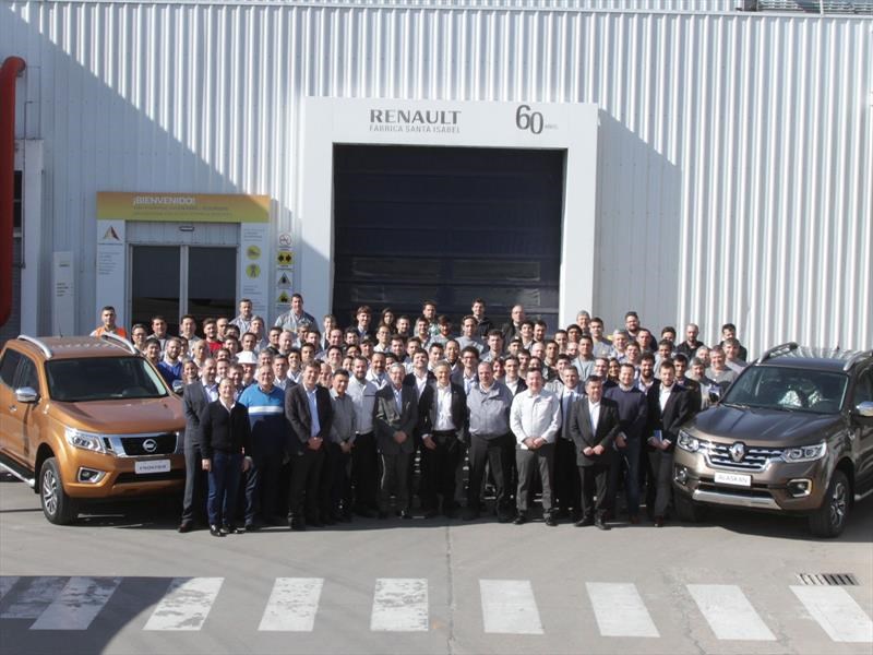El ministro de Producción visitó la planta cordobesa de Renault-Nissan