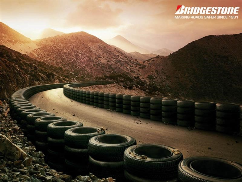 Bridgestone recibe el Contribution Award de Toyota