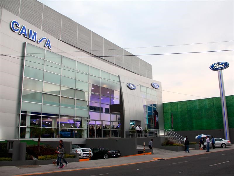 Ford renueva la imagen de sus agencias