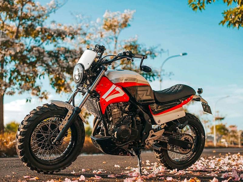 Smoked garage Honda CB500X Rōnin
