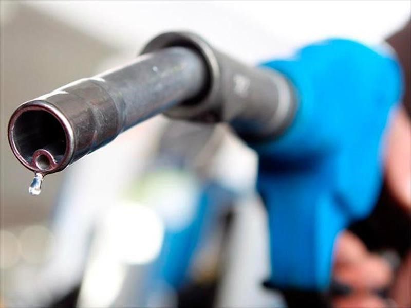 ¿Qué pasa si tengo agua en el tanque de nafta?