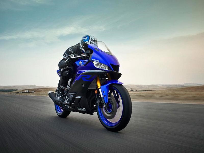 Yamaha R3 2019, con aires de superdeportiva