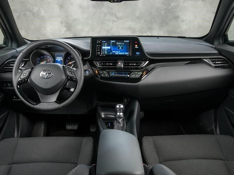 Toyota y Lexus ofrecerán Amazon Alexa en sus vehículos