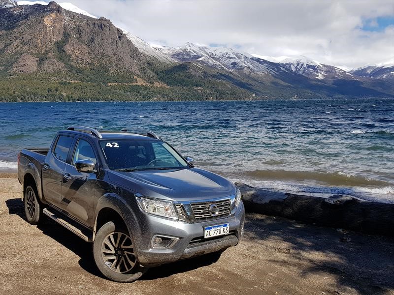 Manejamos la nueva Nissan Frontier hecha en Argentina