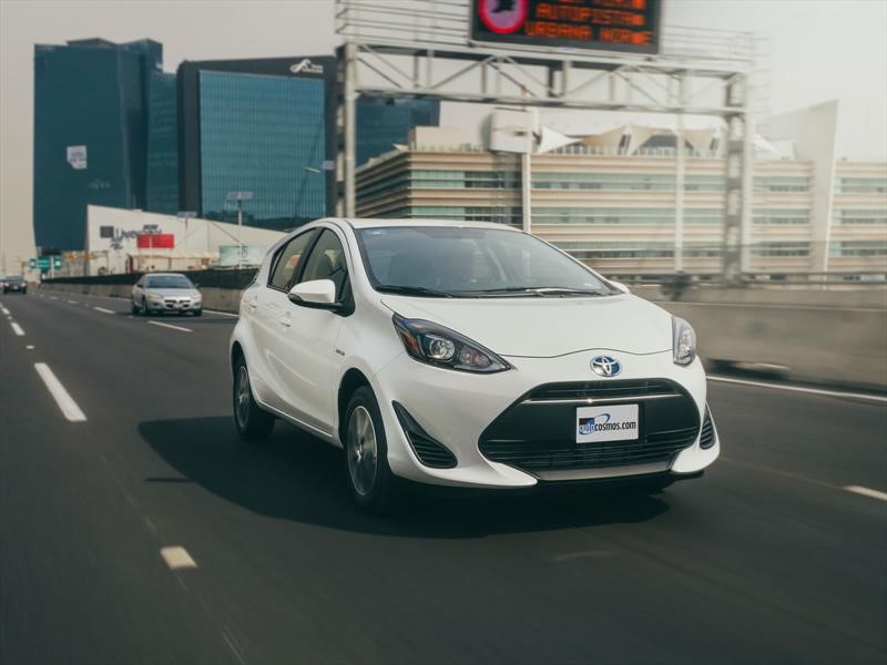 Toyota Prius C 2018 a prueba