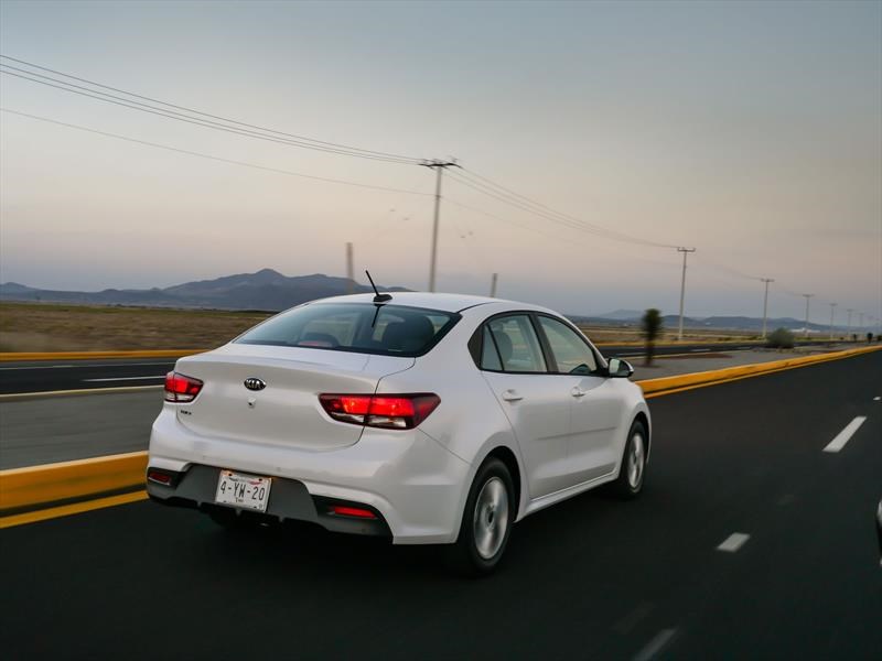 KIA Rio Sedán 2018 a prueba