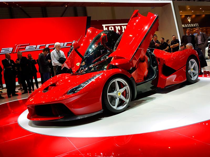 Salón de Ginebra 2013 - Ferrari presenta LaFerrari, 963 CV de belleza híbrida - Noticias ...