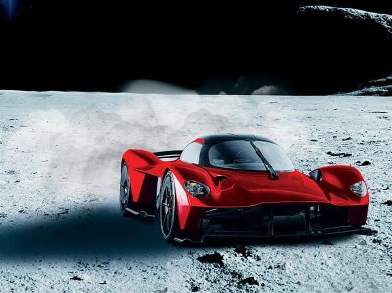 Aston Martin Valkyrie ¿pintado con polvo lunar?