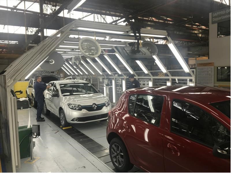 Renault-Sofasa puso a rodar cerca de 50.000 nuevos carros por Colombia