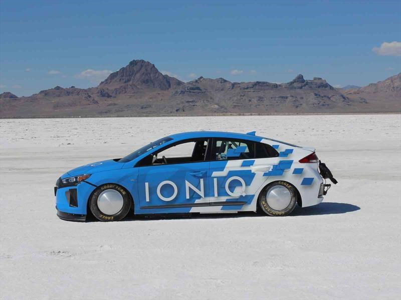 Hyundai Ioniq es el auto híbrido más rápido del mundo