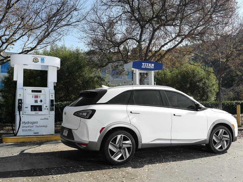 Este es el funcionamiento de los carros con pila de combustible de hidrógeno