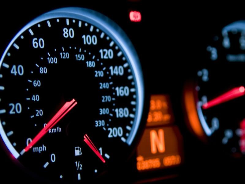 Cómo saber si el odómetro de un automóvil fue manipulado