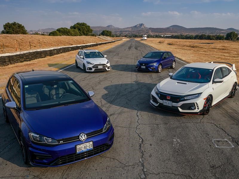 Comparativo: 4 Súper Hot Hatchbacks en pista
